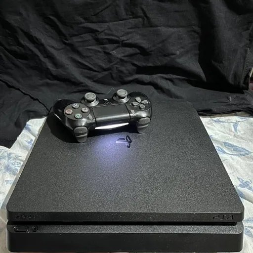 PlayStation 4 Slim 1TB