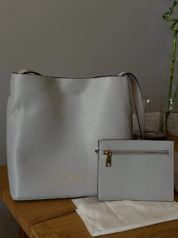 Сумка ALIX & BAXTER новая с биркой регулируемый ремень