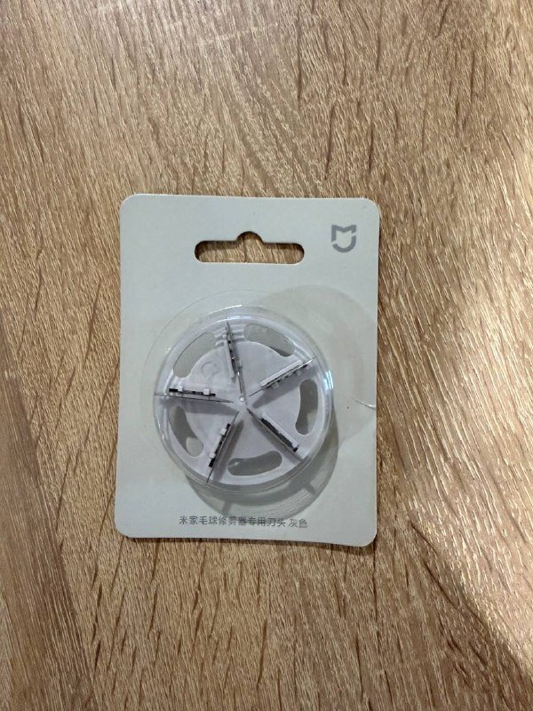 Умные весы Xiaomi Mi Body Composition Scale 2, Машинка для удаления катышков Xiaomi 4