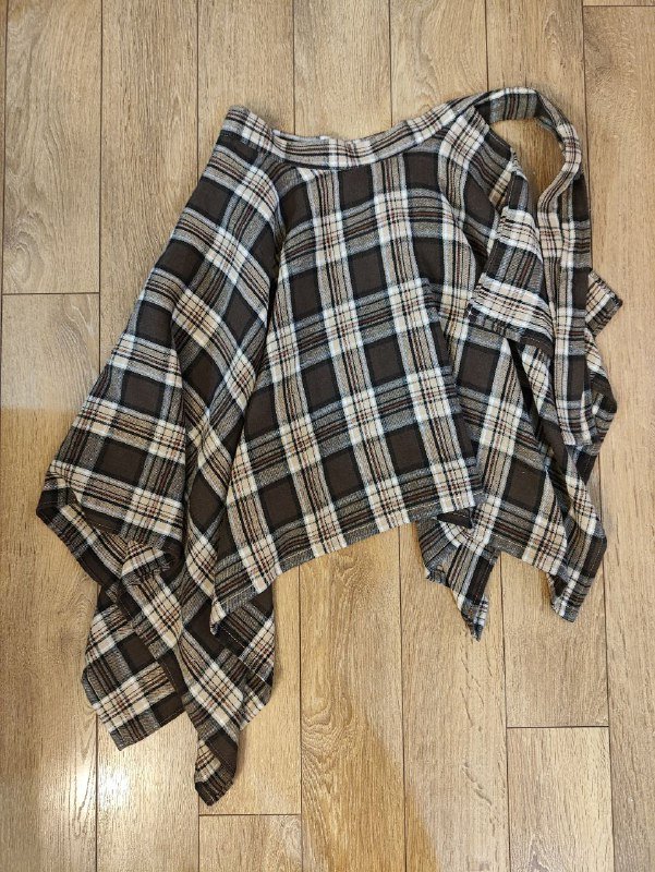 Берет, жилет с котами, юбка-килт, ботильоны, ветровка 3