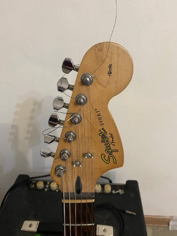 Электро гитара Squire by Fender Stratocaster Affinity 2