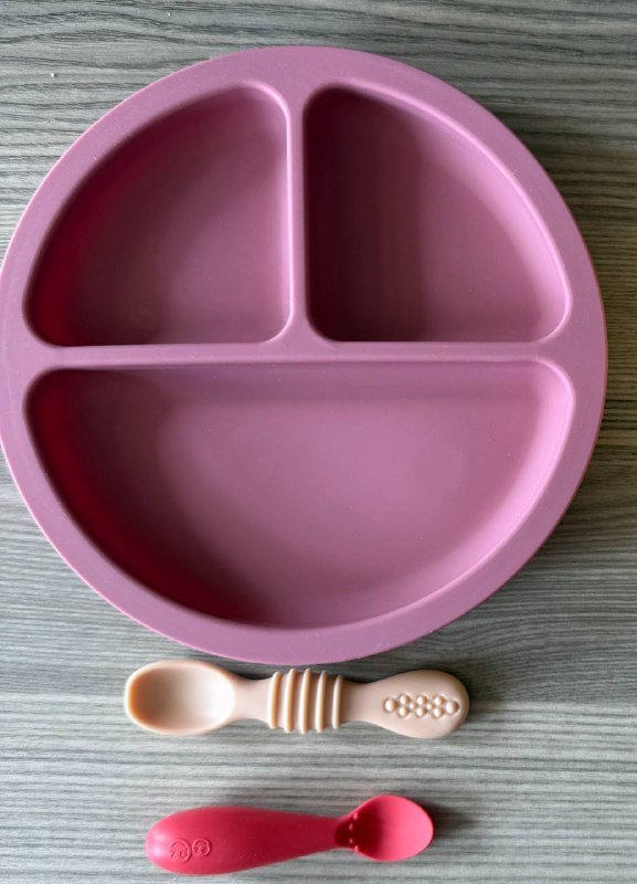 Тарелка для малышей на присосках и две ложки