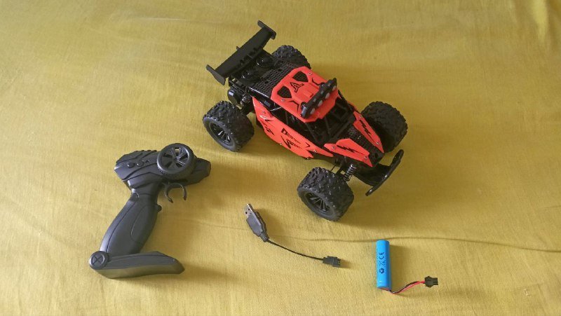 Джип на пульте управления с аккумулятором 3