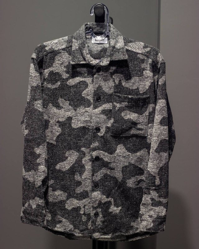 Рубашки мужские новые 9