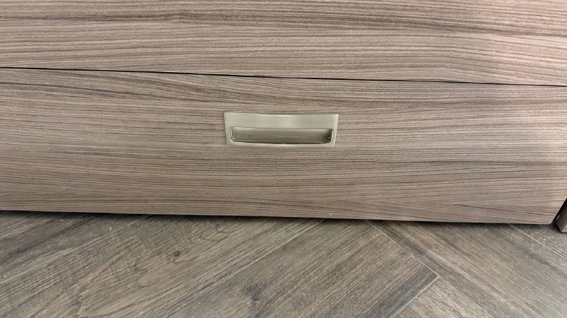 Кровать с изголовьем и матрасом в подарок