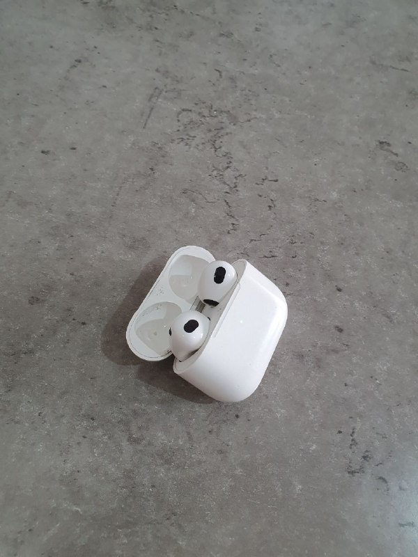 Airpods 4 с кейсом беспроводной зарядки