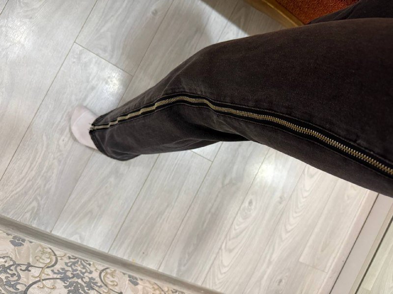 Джинсы с замком 2