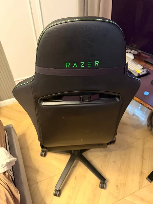 Игровое кресло Razer 1