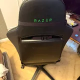 Игровое кресло Razer 1