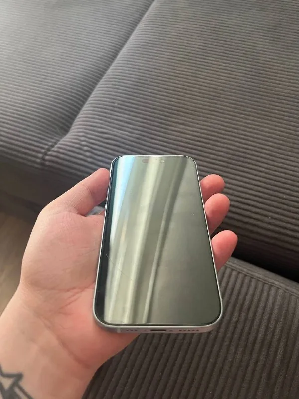iPhone 15 1
