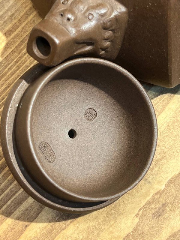 Исинский чайник 300мл фиолетовая глина 5