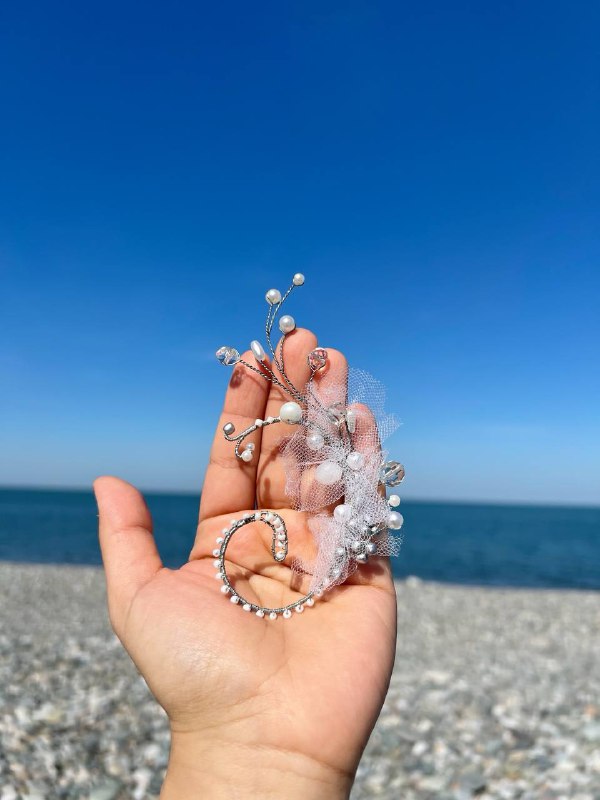 Броши, гребень для волос 6