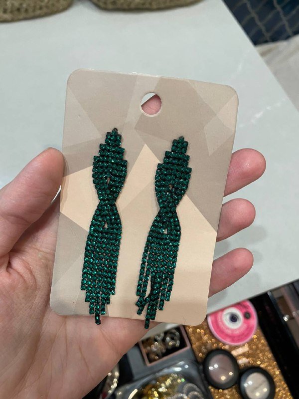 Серьги с камнями