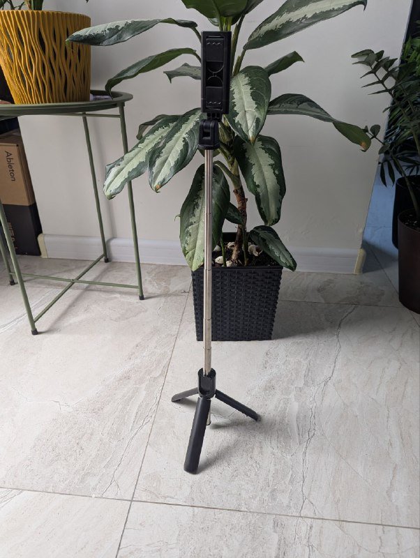 Маленький штативчик 65см 2