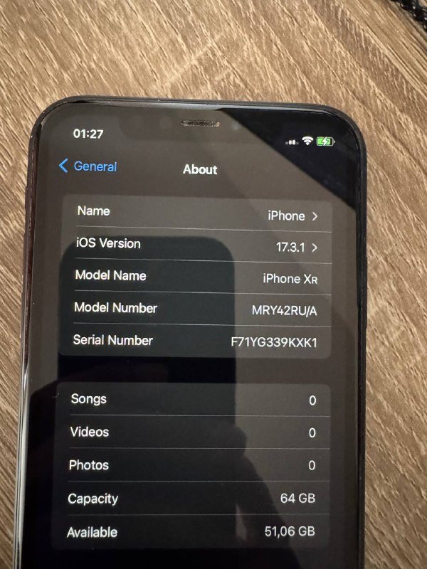 iPhone XR 64GB чёрный 3