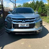 2023 Outlander 2.0 Engine 1