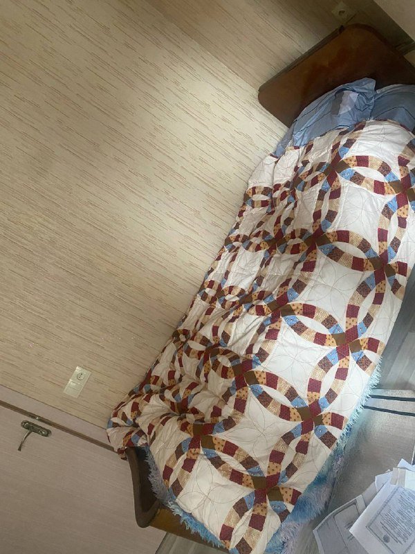 Одеяло, спальник, ботинки 35 размера, трекинговые ботинки