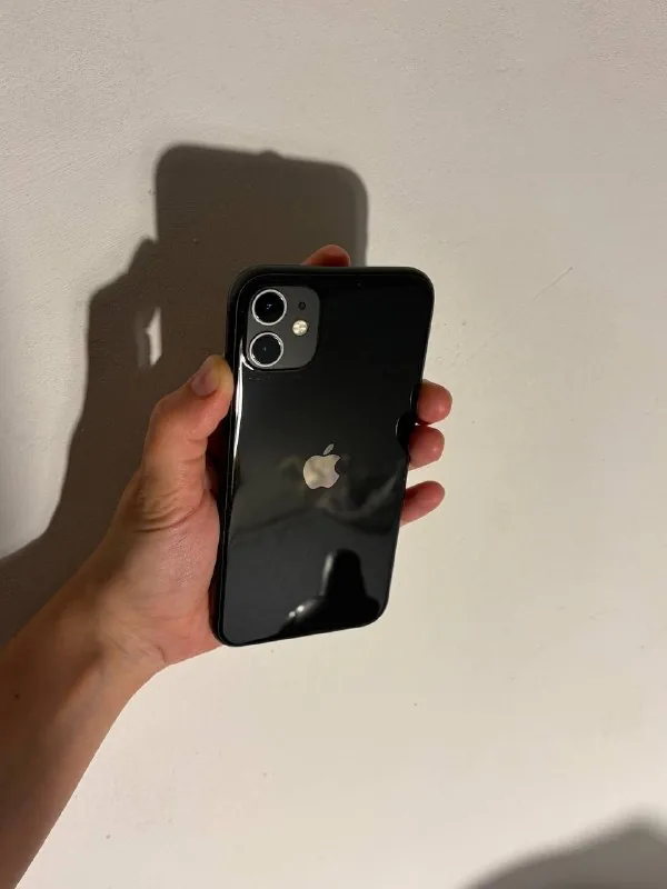 iPhone 11, 128 ГБ 1