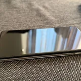iPhone XS Max, Samsung Galaxy S10+ 8