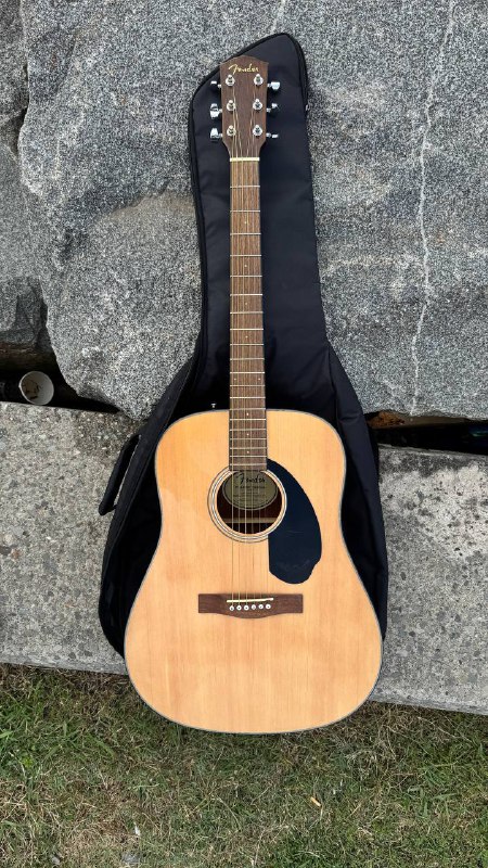 Fender CD-60S guitar with case 4
