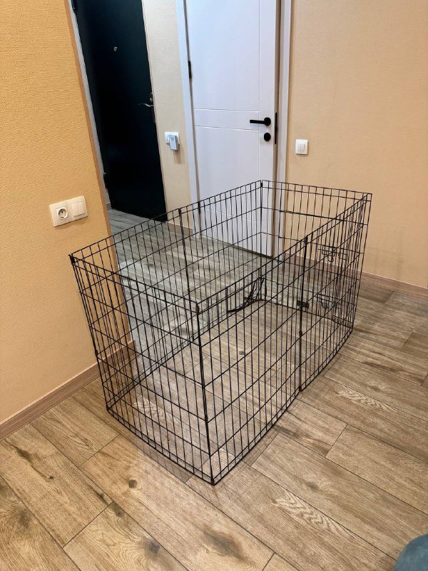 Металлический вальер и упаковка пеленок 3