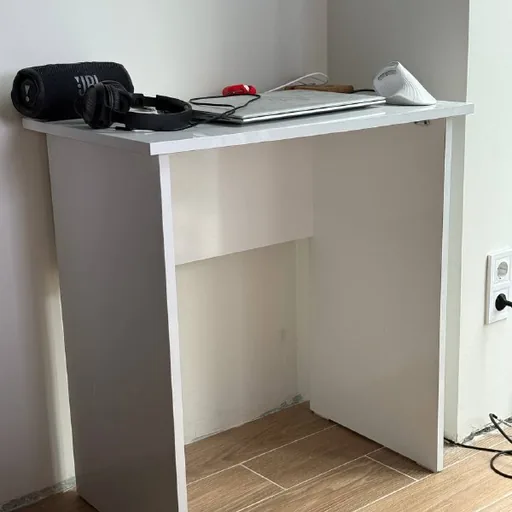 Стол