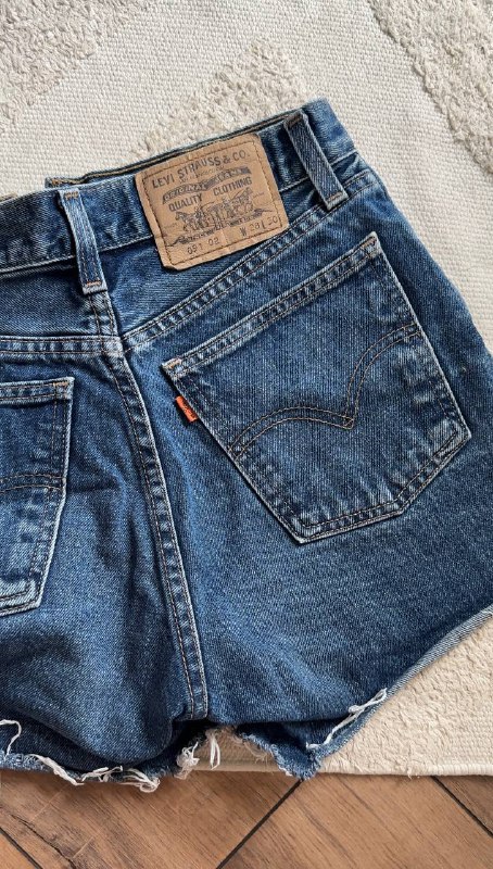 Сандали типа BIRKENSTOCK, Шорты Levi’s, Корсет 4