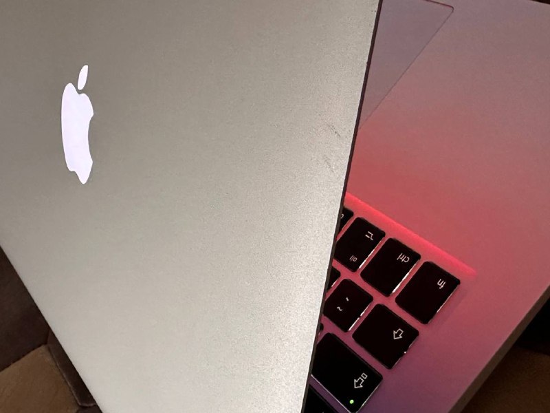 Mac Book Air 13 inch, SSD 128gb, 2014 5