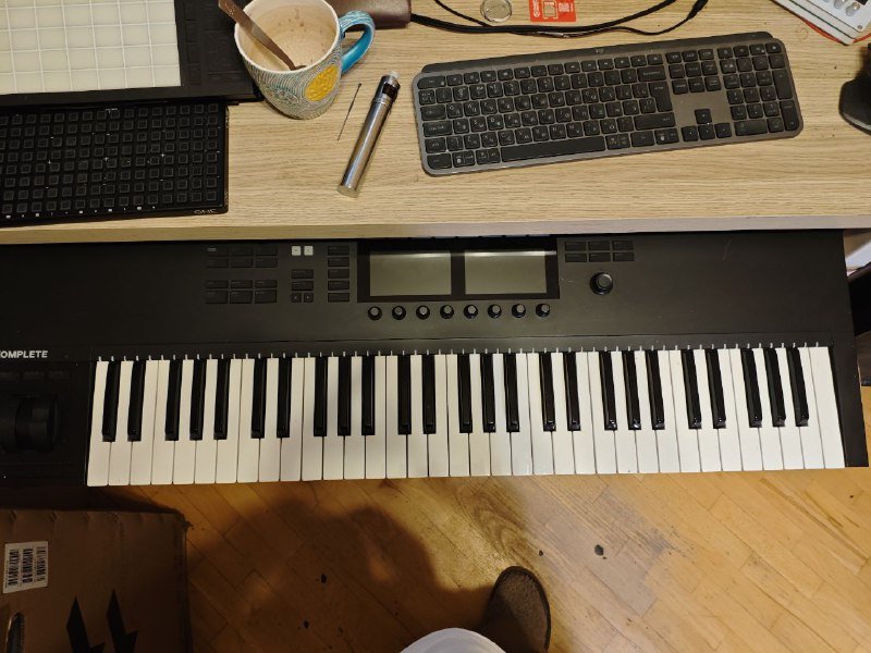 midi-клавиатура Native instruments Komplete Kontrol S61 mk2