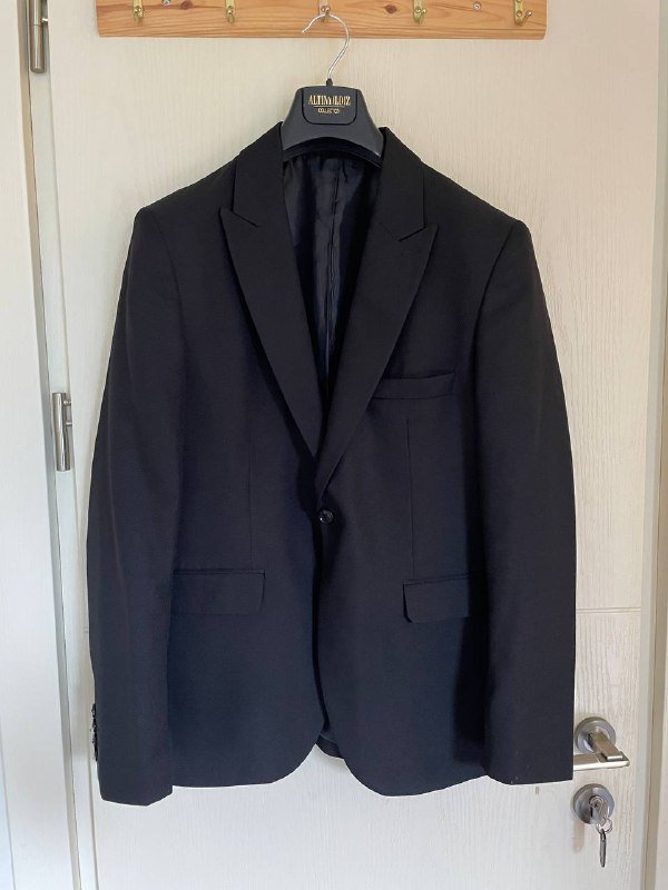 Altınyıldız Gavello Suit Jackets, Zara Coat, Everlast Hoody 3