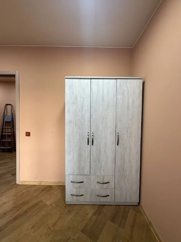 Шкаф