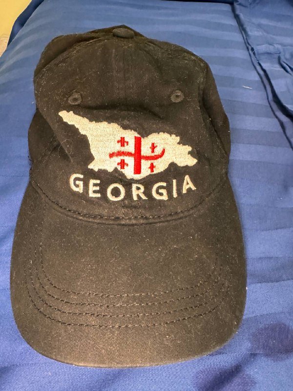 Лампа, карты, 3D-маска, кепка, очки, рюкзаки, сумки, джинсы, бюстье, футболка, брюки, кроссовки 4