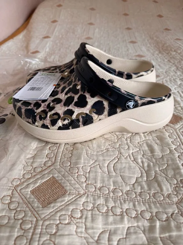 Crocs 1