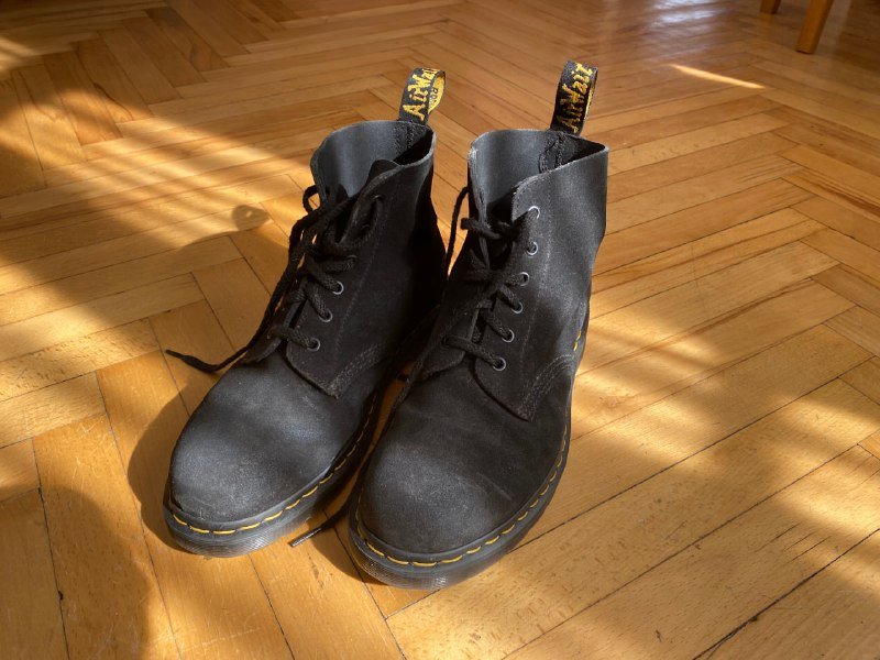 мартинсы 43, пуховик UNIQLO L, осеннее пальто, горнолыжные штаны