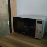 Барный стул Jysk, офисное кресло, микроволновка Gorenje, электрические чайники Franco 3