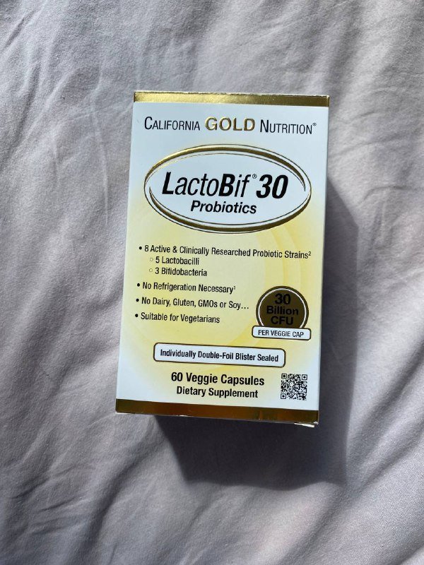 Пробиотики, флосс, контактные линзы, очки с защитной линзой, книги