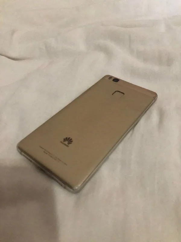 Смартфон Huawei P9 Lite 1