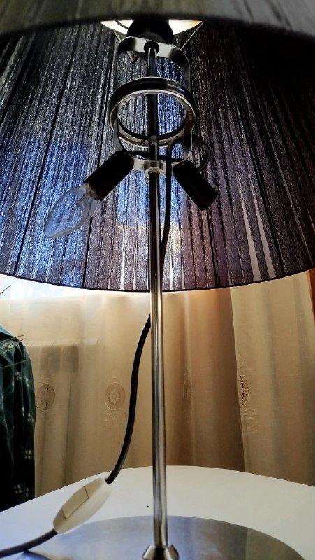 Лампа с абажуром 3