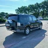 Mitsubishi Pajero 4 Wagon 2