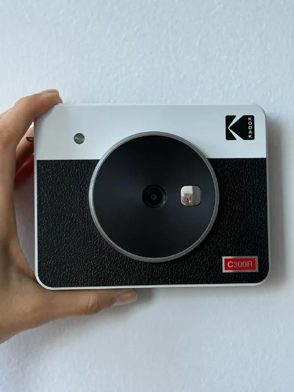 Kodak Mini Shot 3 Retro C300R 1
