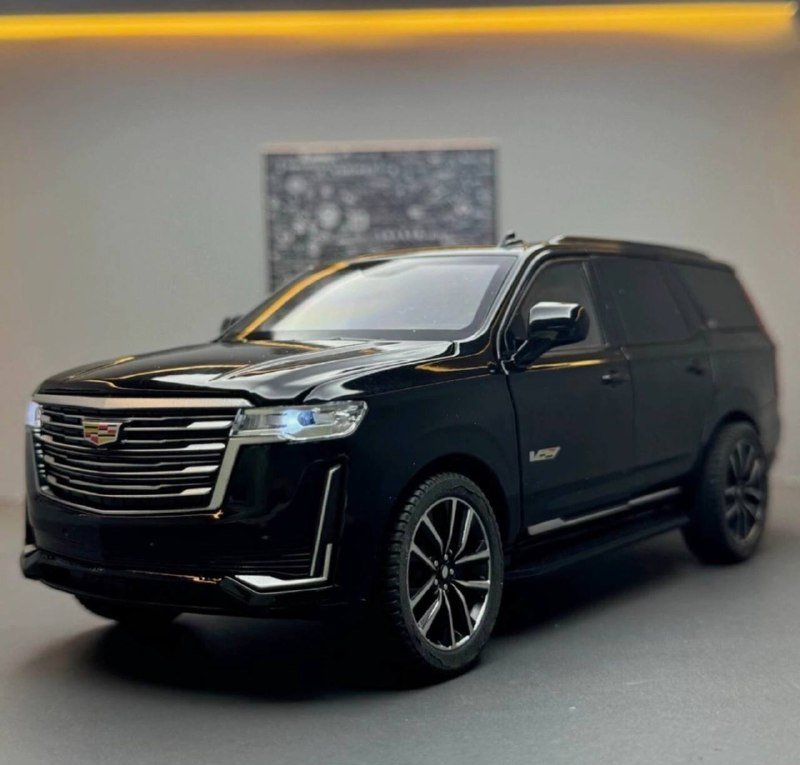 Модель Cadillac Escalade 1:24 металлическая машинка