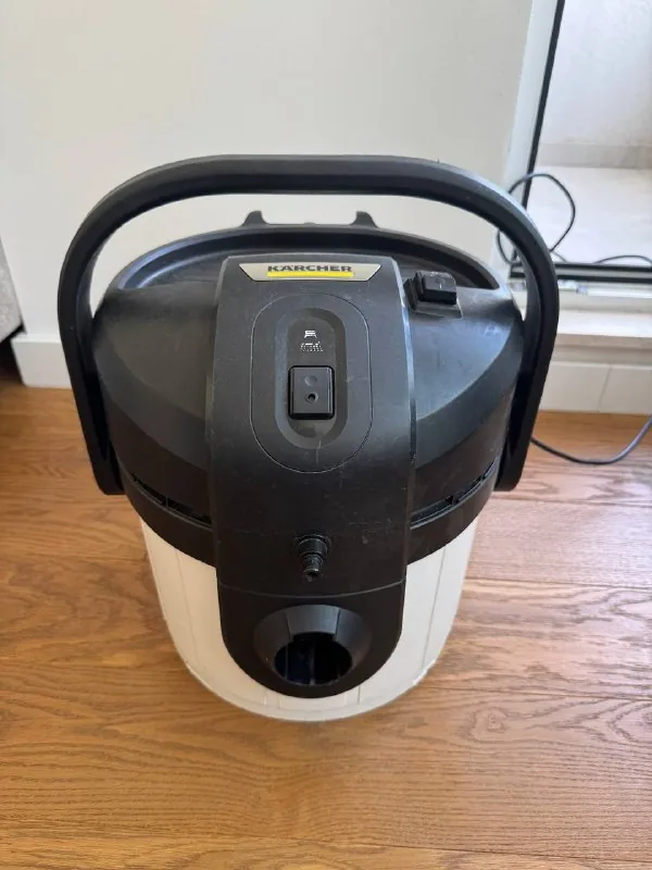 Моющий пылесос Karcher SE4001