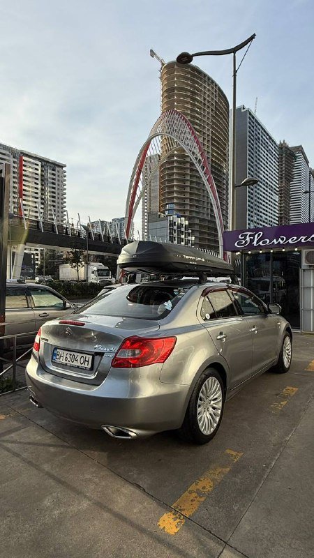 Suzuki Kizashi 2.4i CVT AWD, 207km пробег, новая резина 2