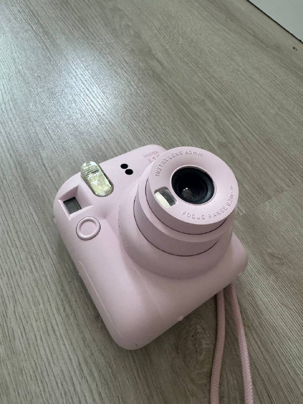 Полароид Instax mini 12 3