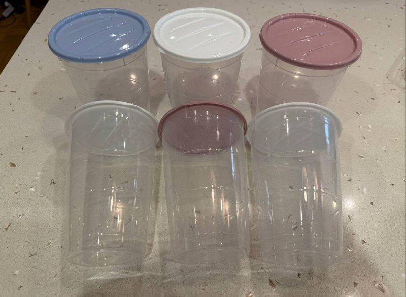 мясорубка с насадками, наборы контейнеров, просеиватель муки, кофемолка, формы для выпечки 3