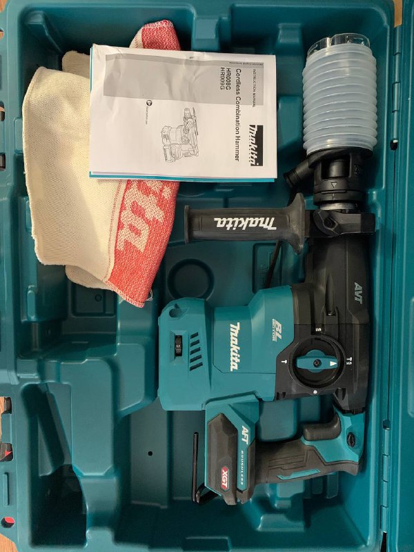 Перфоратор Makita HR008GZ02 3-режимный