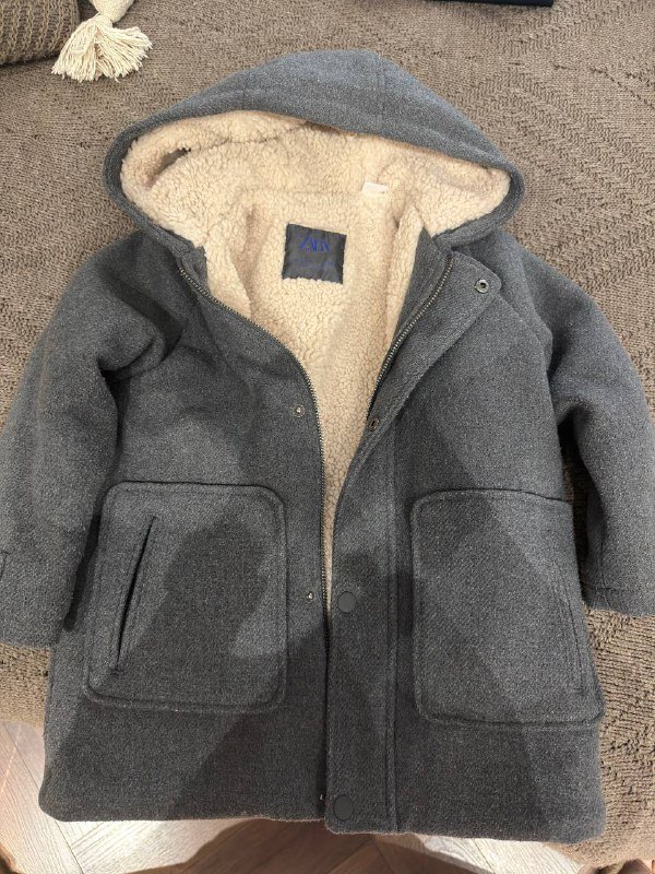 Пальто Zara на 110 см, 5 лет