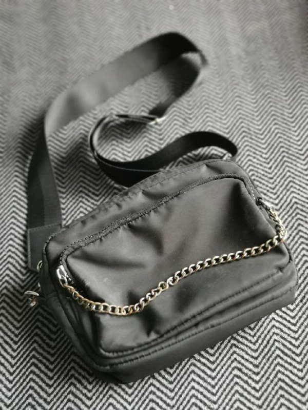 Сумочки небольшие кожзам, чёрная с отделами 3