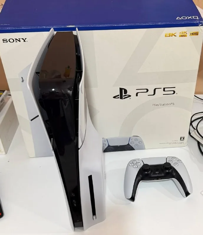 PlayStation 5 Slim 1 TB with Disc Drive