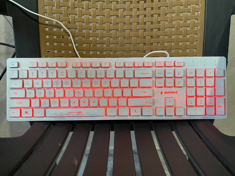 Светящая клавиатура 3